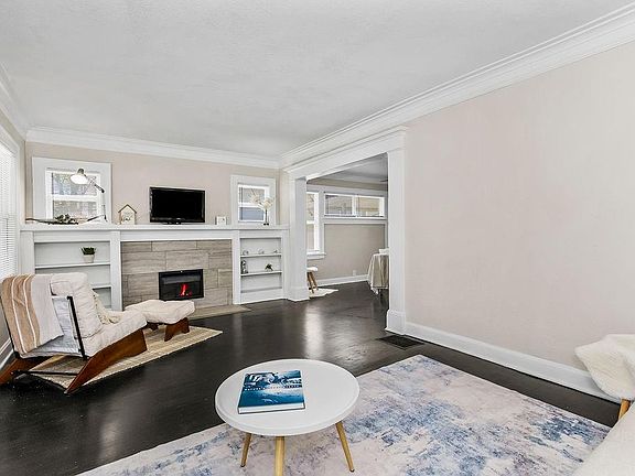 4th image of 7044 Paseo Blvd
