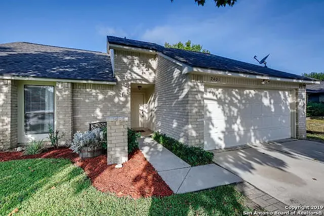 3 bed, 1566 sqft, $1,875 — Photo 2