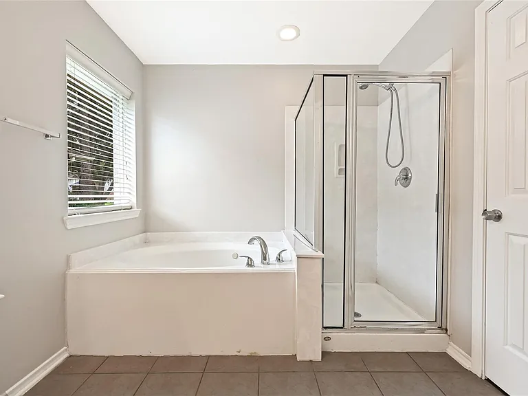 3115 Glenthorpe Ln — Photo 22