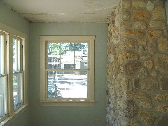 5th image of 4816 E Lake Shore Dr