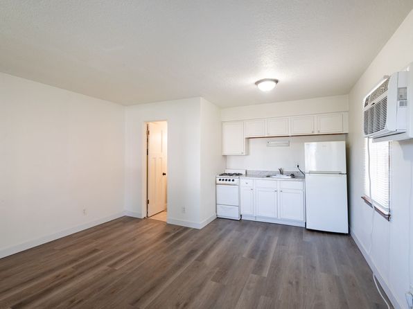 135 8th St S APT 8