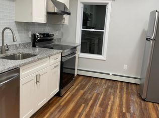 10 Mayhew St UNIT 4, Hopkinton, MA 01748