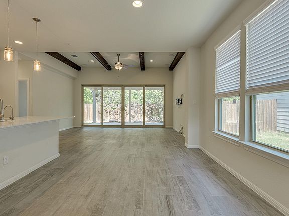 5th image of 15810 Celosia St