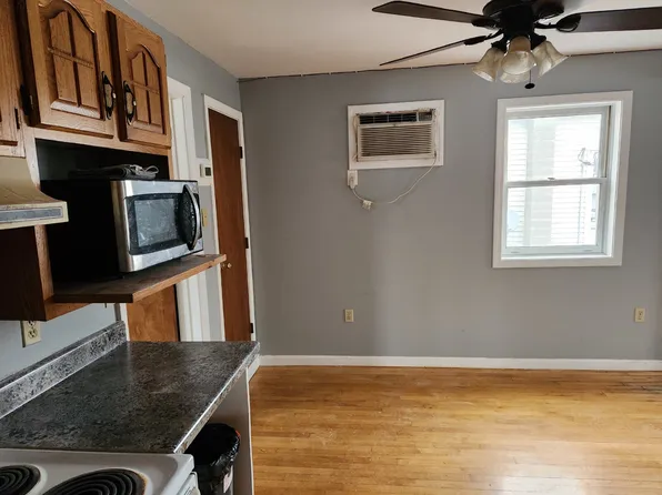 560 Rockland Ave Unit 2, Manchester, NH 03102