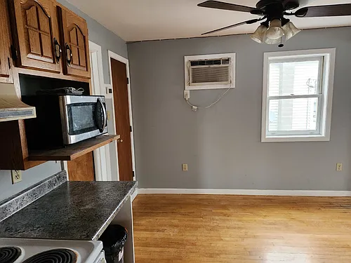 560 Rockland Ave #2 Photo 1