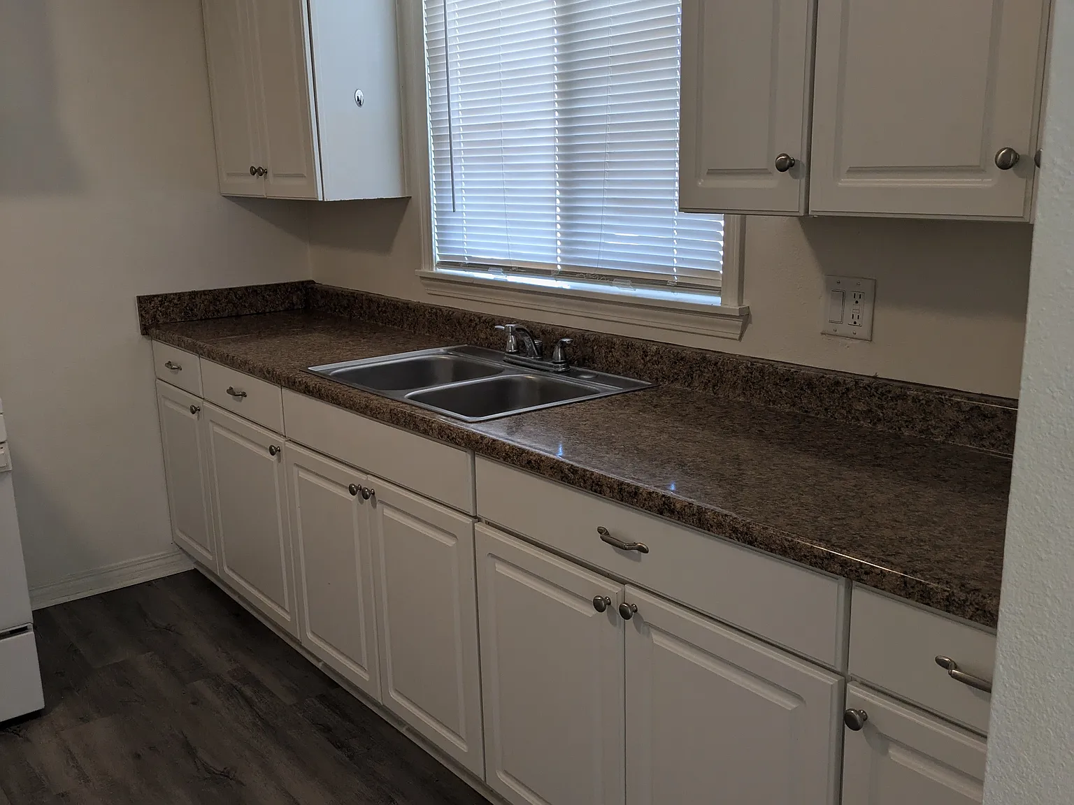 2 bed, 800 sqft, $1,629 — Photo 2