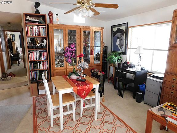 5th image of 11316 NE 28th St Unit 38