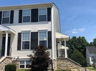 284 Oxford Oak Dr, Blacklick, OH 43004