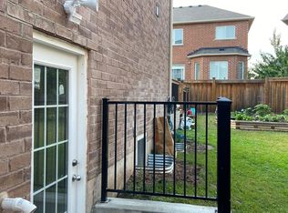 179 Huddlestone Cres #BASEMENT, Milton, ON L9T8M9