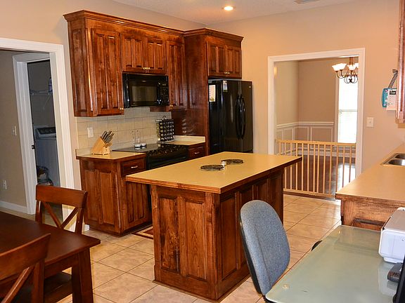 3rd image of 120 Glennfinnan Way