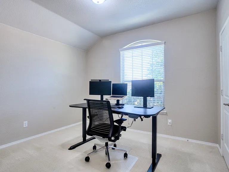 11720 Champion Creek Dr — Photo 17