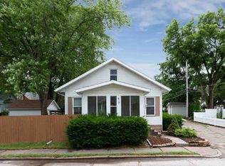 619 E Dover Ct, Davenport, IA 52803
