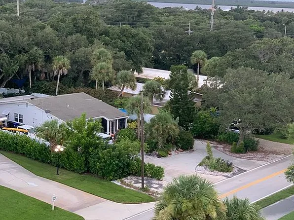 904 E Causeway Blvd, Vero Beach, FL 32963