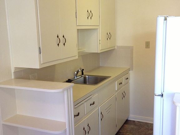 4th image of 1085 N Sherman St APT 103