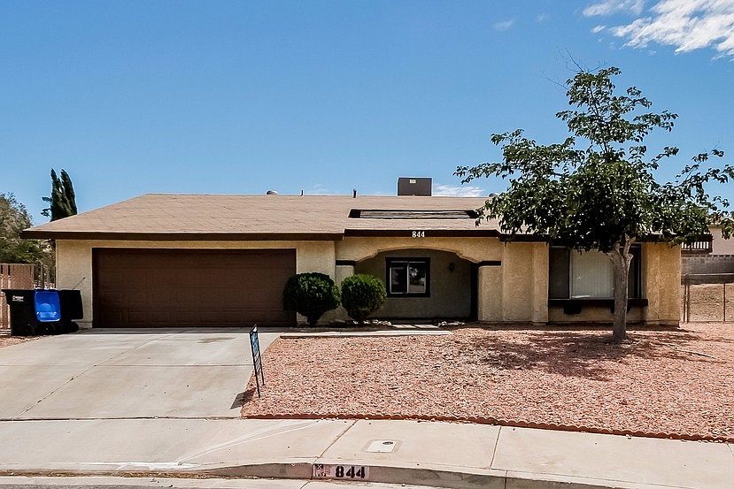 1st image of 844 Goldenrod Ct