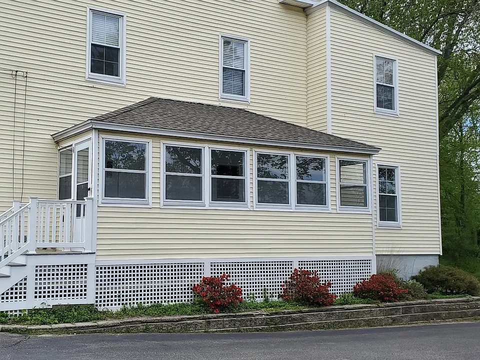 127 Bartlett St #123