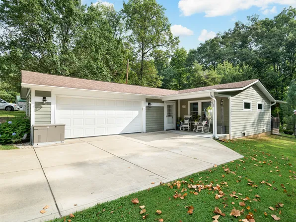 920 W Lakeview Dr, Nineveh, IN 46164