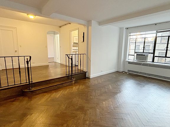 4th image of 5 W 86th St APT 6D