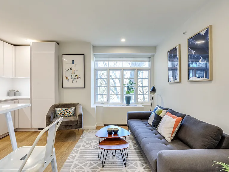 2900 Adams Mill — Photo 35
