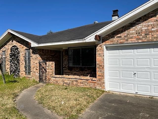 1st image of 4445 Cadillac Ln