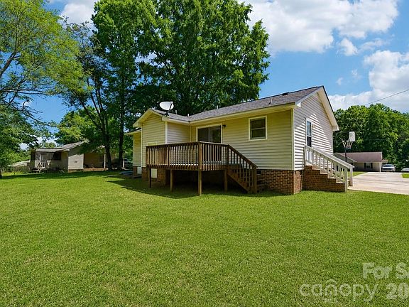 2nd image of 2199 Pacer Rd