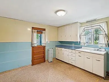 15 Huston Ave — Photo 9
