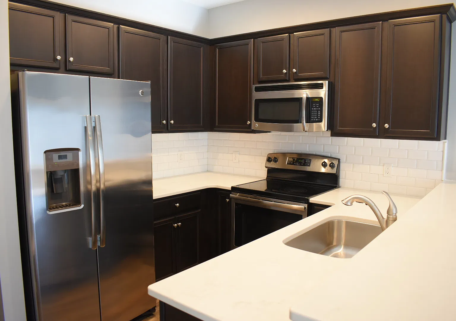 3 bed, 1454 sqft, $1,695 — Photo 4