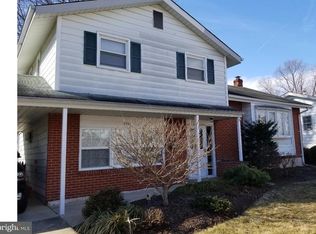 109 Meadowood Dr, Newark, DE 19711