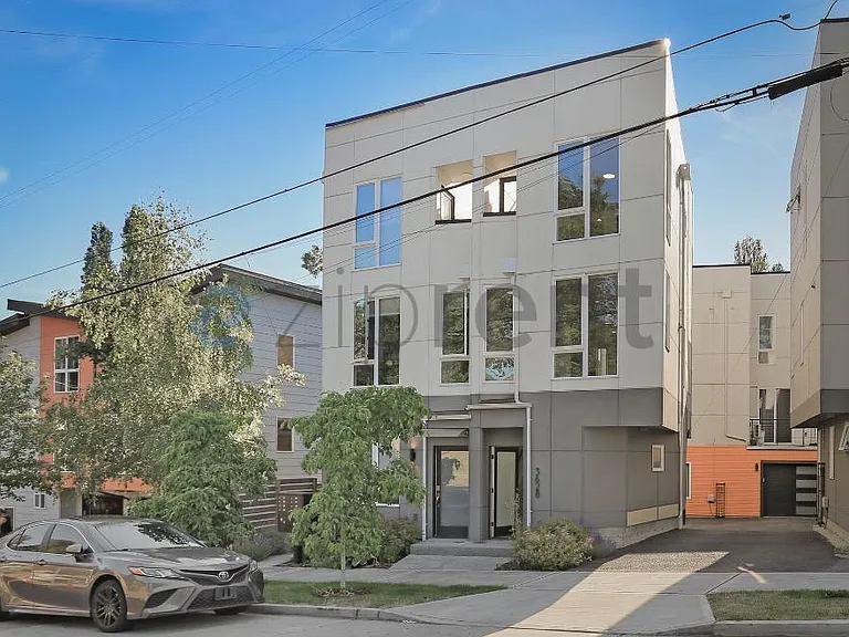 3628 14th Ave S — Photo 1