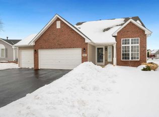5102 Windrush Ct, Machesney Park, IL 61109