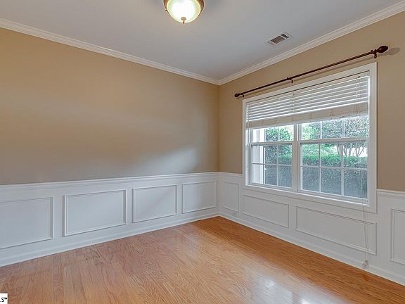 4th image of 303 Wild Dogwood Way