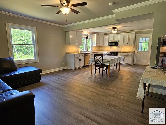 4th image of 1401 Orchard Dr