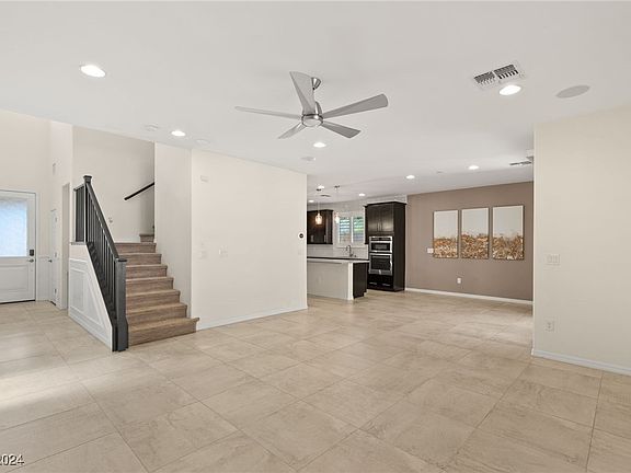 3rd image of 143 Berneri Dr