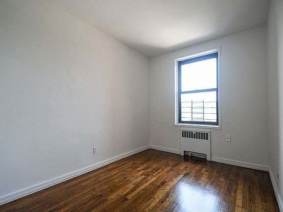 5th image of 1985 Sedgwick Ave APT 1F