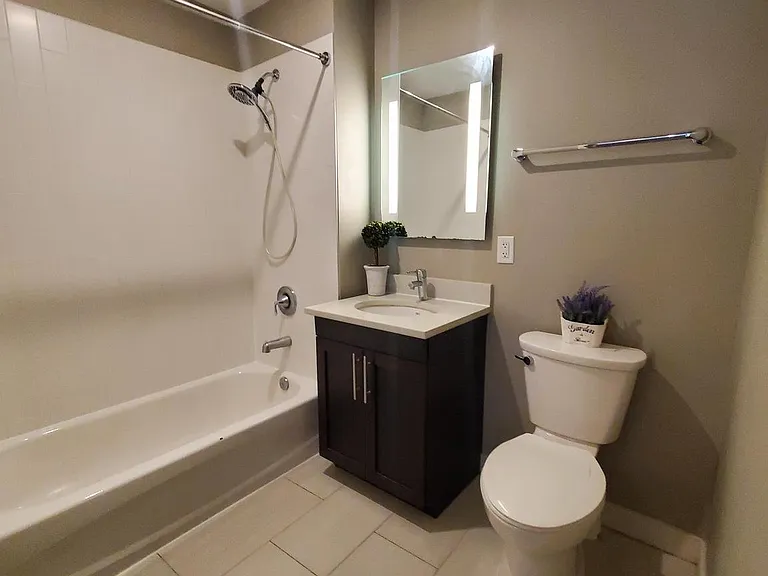 1320 Fenwick Ln #305 — Photo 18