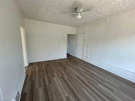 5th image of 2232 W 103rd St #2