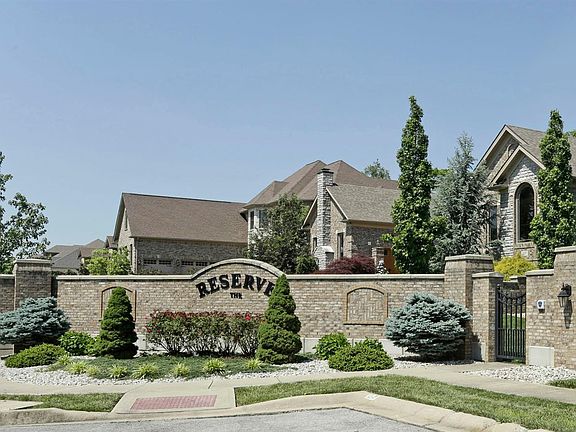 3rd image of 1013 Corinthian Ct