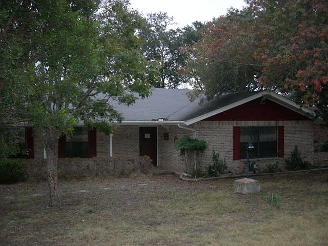 1st image of 124 Creekview Dr