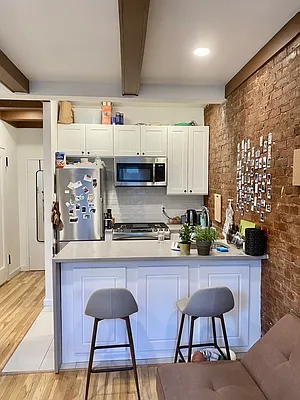 Rented by Building Equity Real Estate LLC | media 2