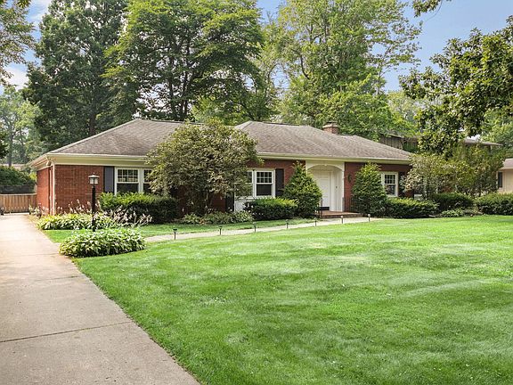 2nd image of 54579 Whispering Oak Dr