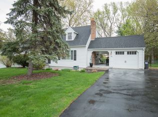 23 Park Dr, East Greenbush, NY 12061