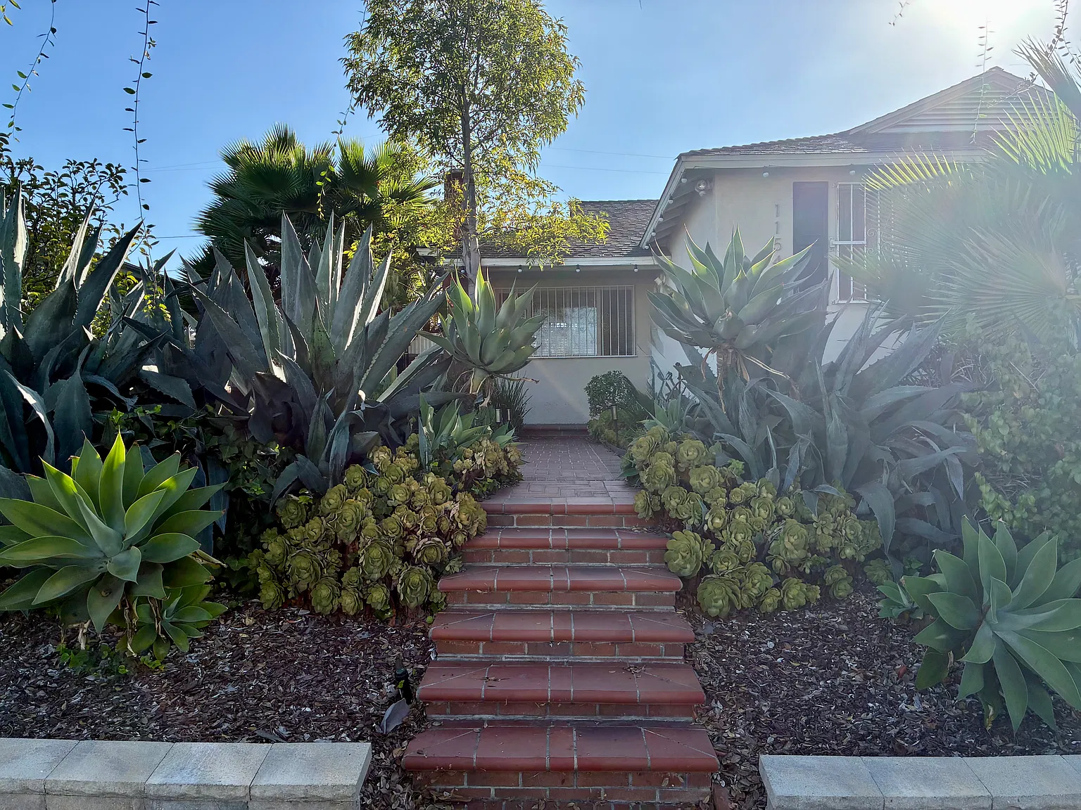 3 bed, 1192 sqft, $4,500 — Photo 3