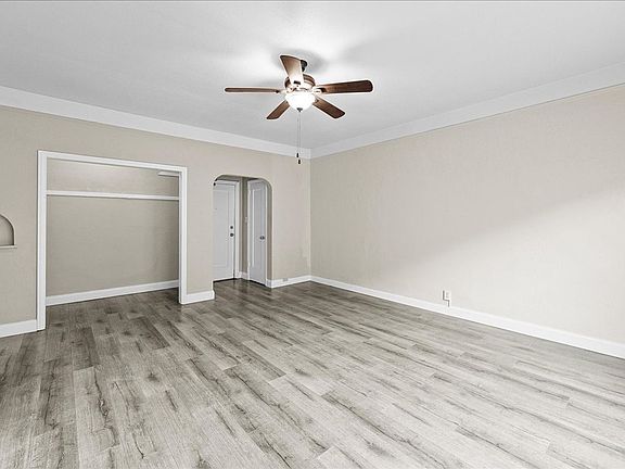 3rd image of 118 N Westmoreland Ave APT 204