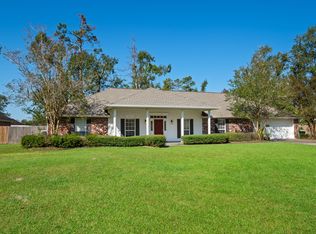 1131 Chariot Dr, Lake Charles, LA 70611