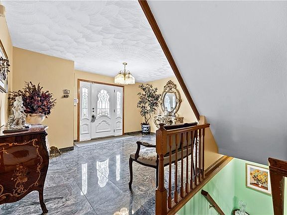 3rd image of 140 Merrymount St