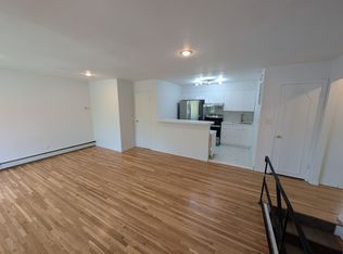 42-04 215th Pl FLOOR 2, Bayside, NY 11361