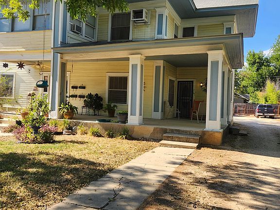 4th image of 1027 W Mistletoe Ave APT 3