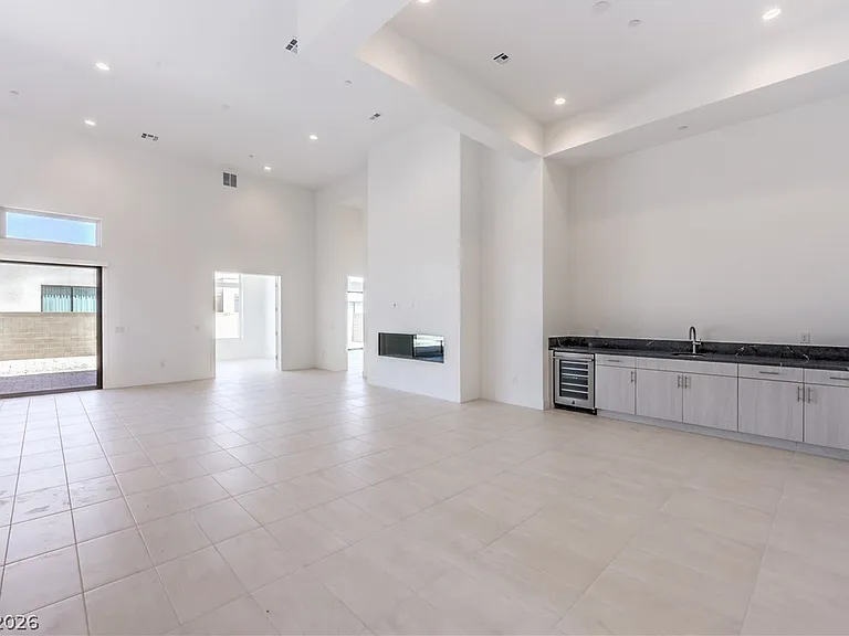 10864 Agate Cliffs Ave — Photo 6