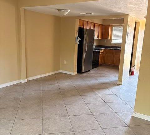 4th image of 1625 Martin Bluff Rd APT 32