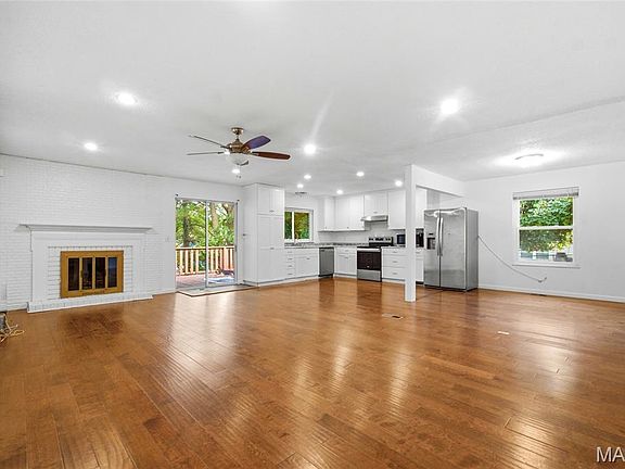 4th image of 12802 Sandfield Dr